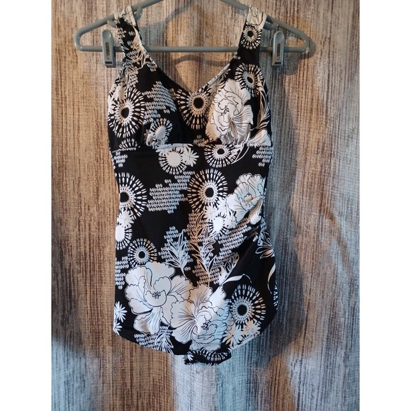 Upstream Swimwear 5 Купальники вверх по течению 5