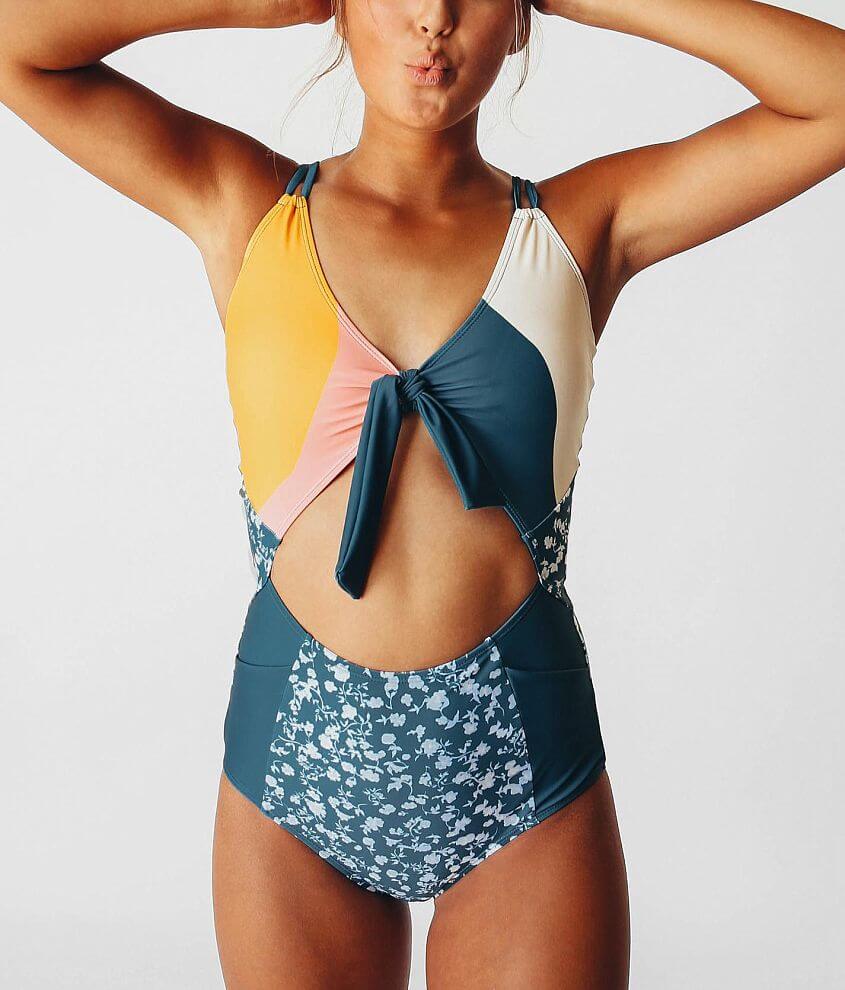 Bay Curve Swimwear 6 Bay Curve Schwämm 6